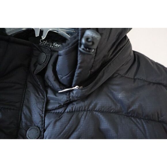 Calvin Klein Women's Sz XL Black Water Repellant Performance Puffer Vest - Picture 7 of 16